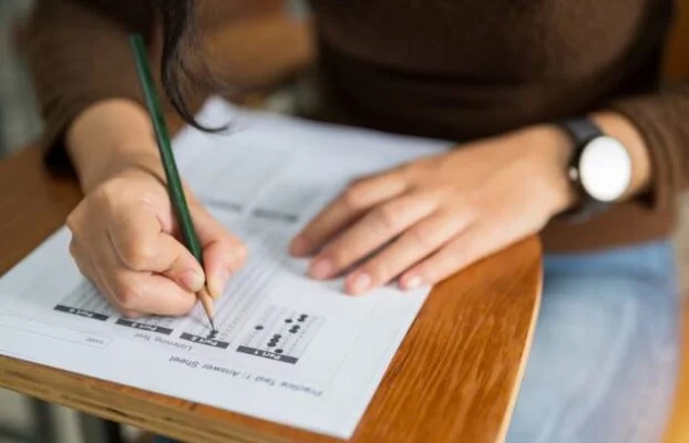 امتحانات شبه نهایی چیست ؟